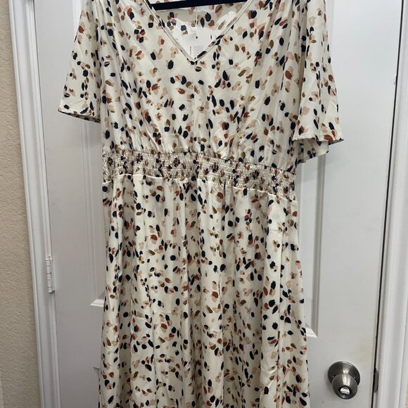 NWT BloomChic Cream with Spots Pocket Short Sleeve Dress Size 1X - Picture 4 of 6